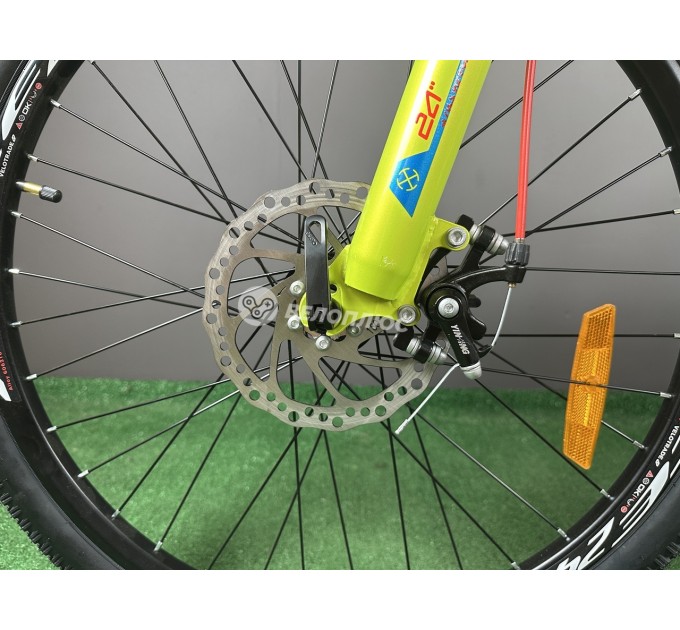 Велосипед AL 24" Formula BLACKWOOD 1.0 DD FR 2025 зелено-червоний