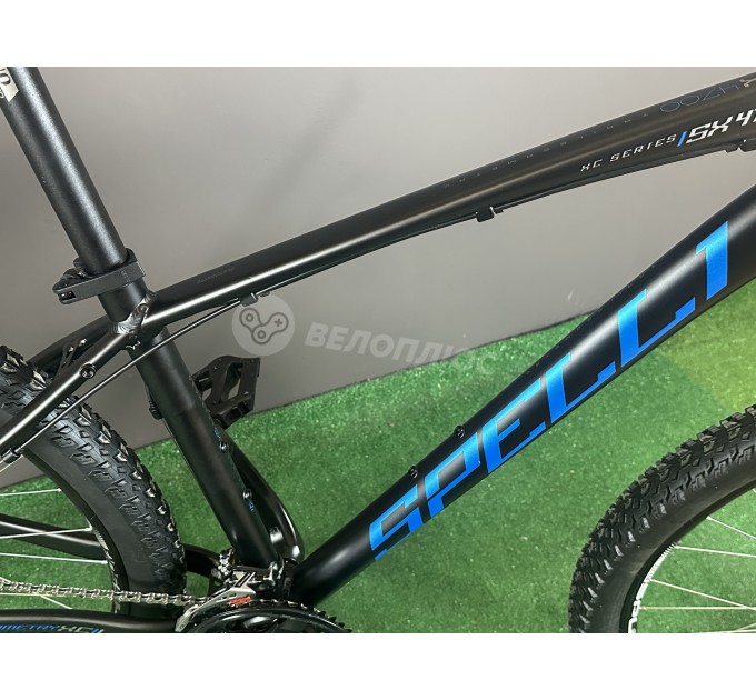 Велосипед 27,5" Spelli SX-4700 2025 черно-серый с синим