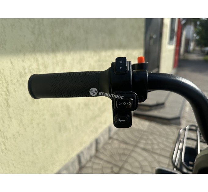 Велосипед триколісний 8" SPACE METEOR 72V 20Ah 1000W 2026 сірий
