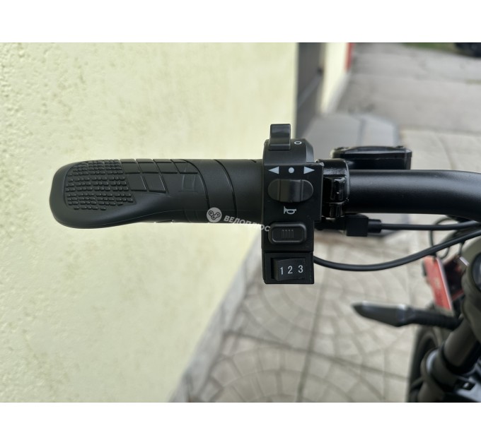 Велосипед ST 20+" Corso KOMODO 60V 21AH 1200W 2026 чорно-червоний