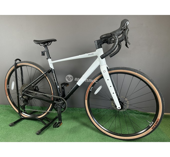 Велосипед 28" Pride ROCX 8.3 2026 біло-чорний