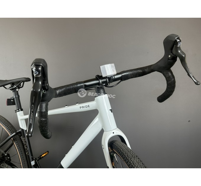 Велосипед 28" Pride ROCX 8.3 2026 біло-чорний