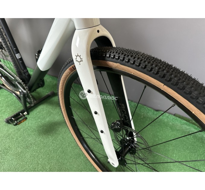 Велосипед 28" Pride ROCX 8.3 2026 біло-чорний