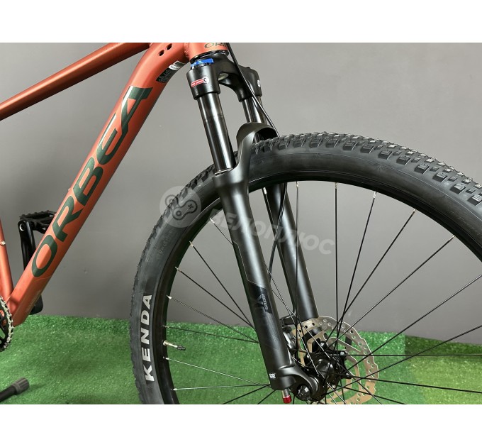 Велосипед 29" Orbea ONNA 20 2025 Terracotta Red (Matt) - Green (Gloss)